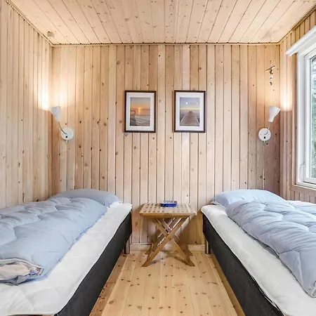 2 Bedroom Beautiful In * Glesborg