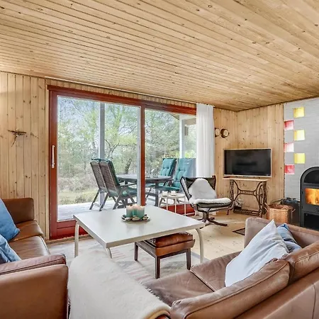 2 Bedroom Beautiful In * Glesborg